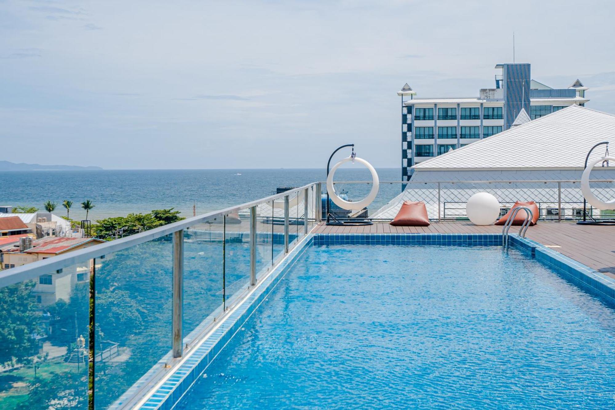 Ht9 Hotel Jomtien Beach Εξωτερικό φωτογραφία