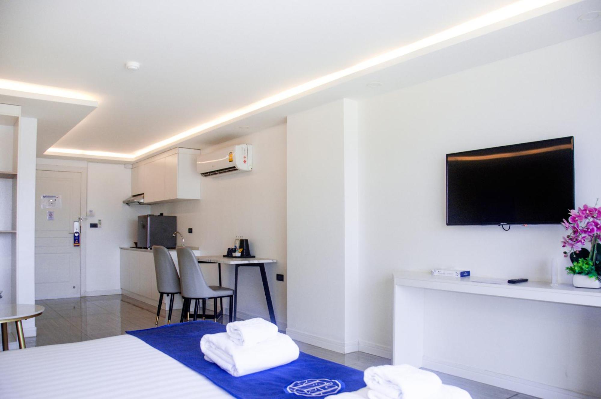 Ht9 Hotel Jomtien Beach Εξωτερικό φωτογραφία