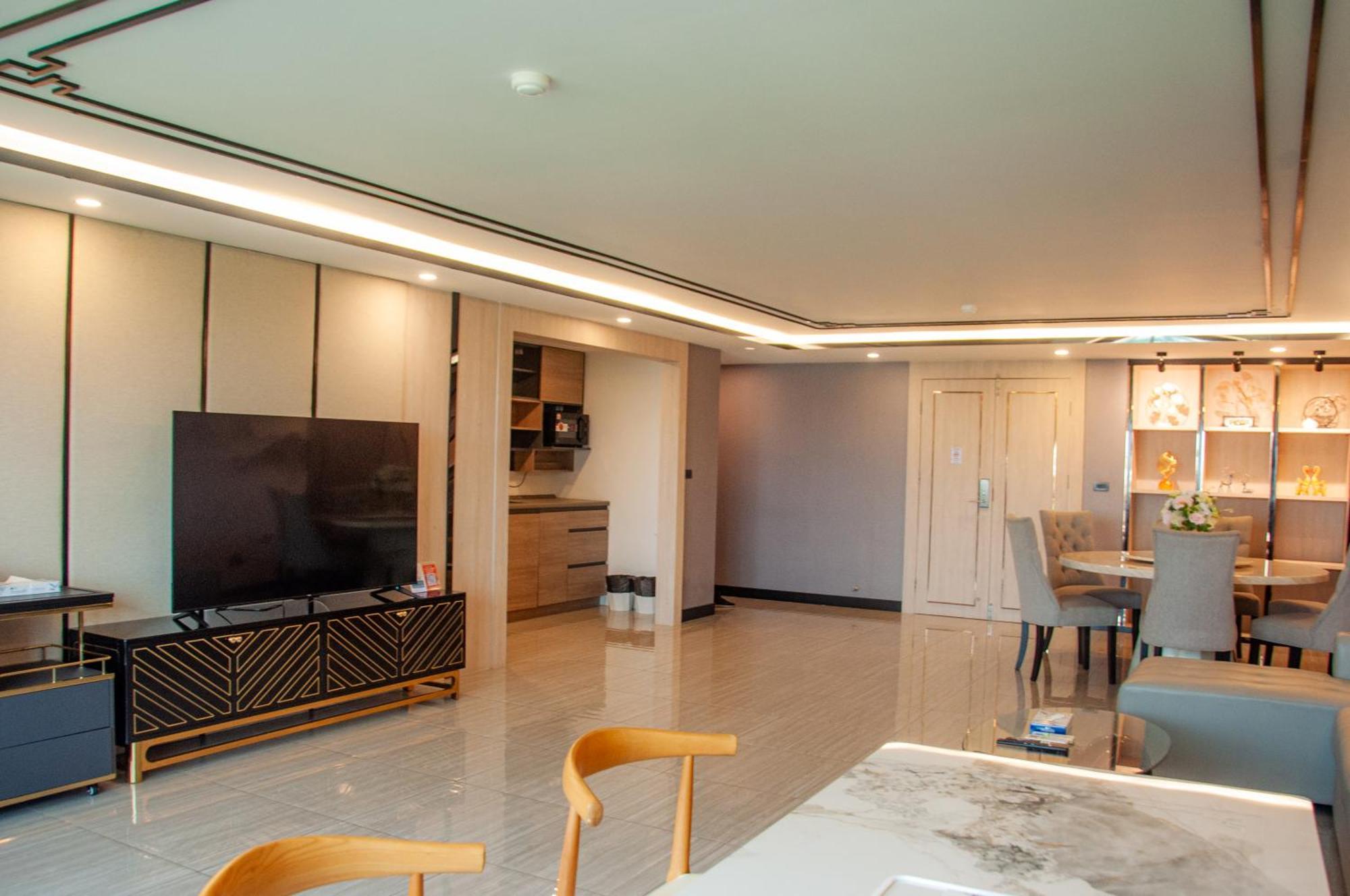 Ht9 Hotel Jomtien Beach Εξωτερικό φωτογραφία
