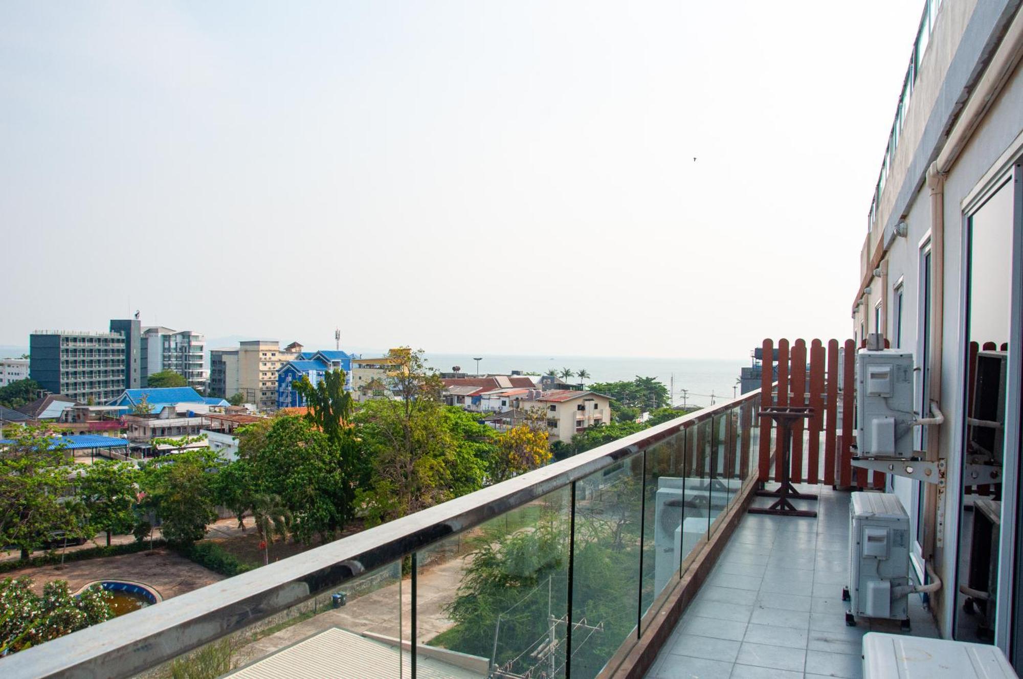 Ht9 Hotel Jomtien Beach Εξωτερικό φωτογραφία
