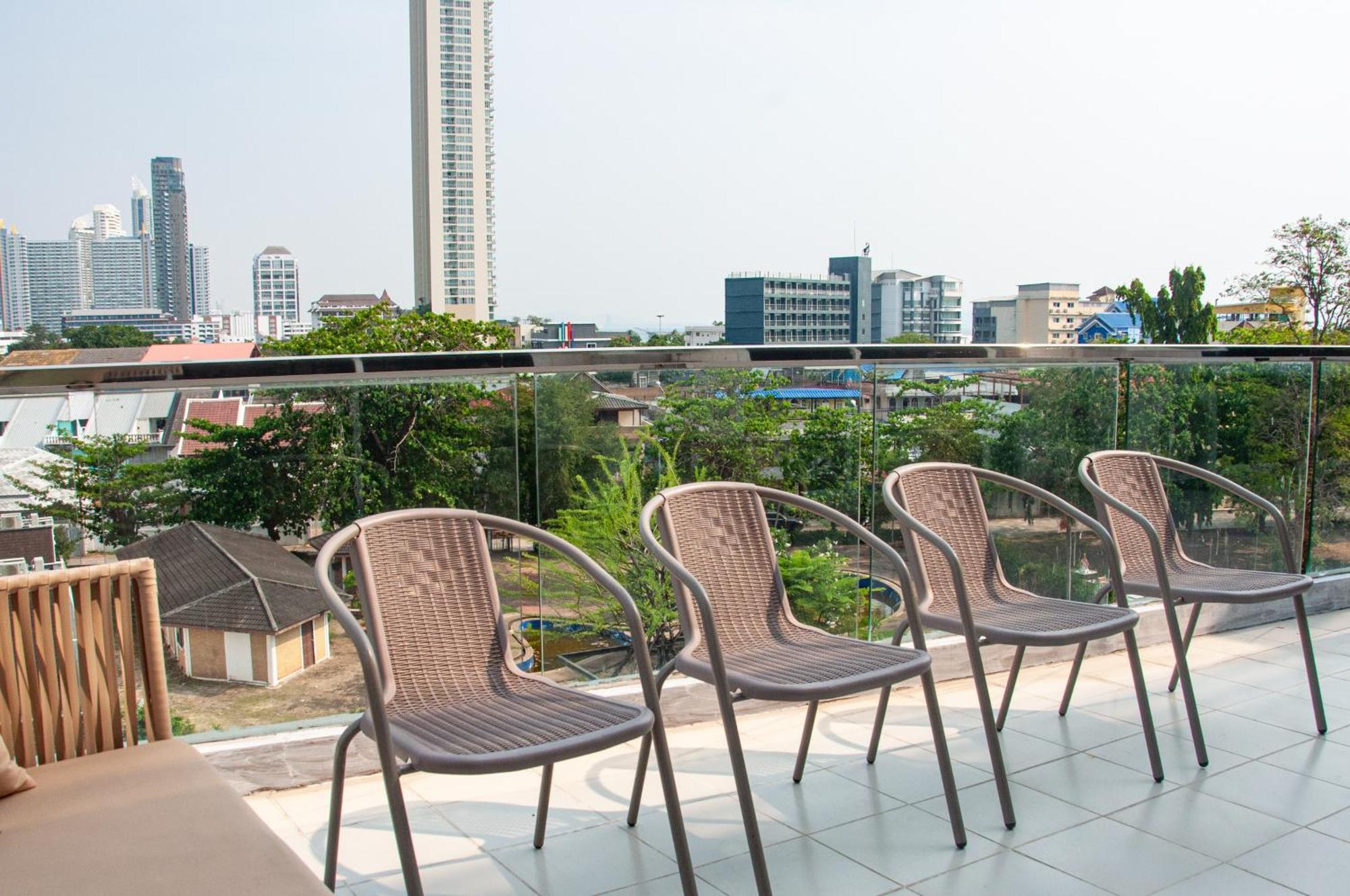 Ht9 Hotel Jomtien Beach Εξωτερικό φωτογραφία