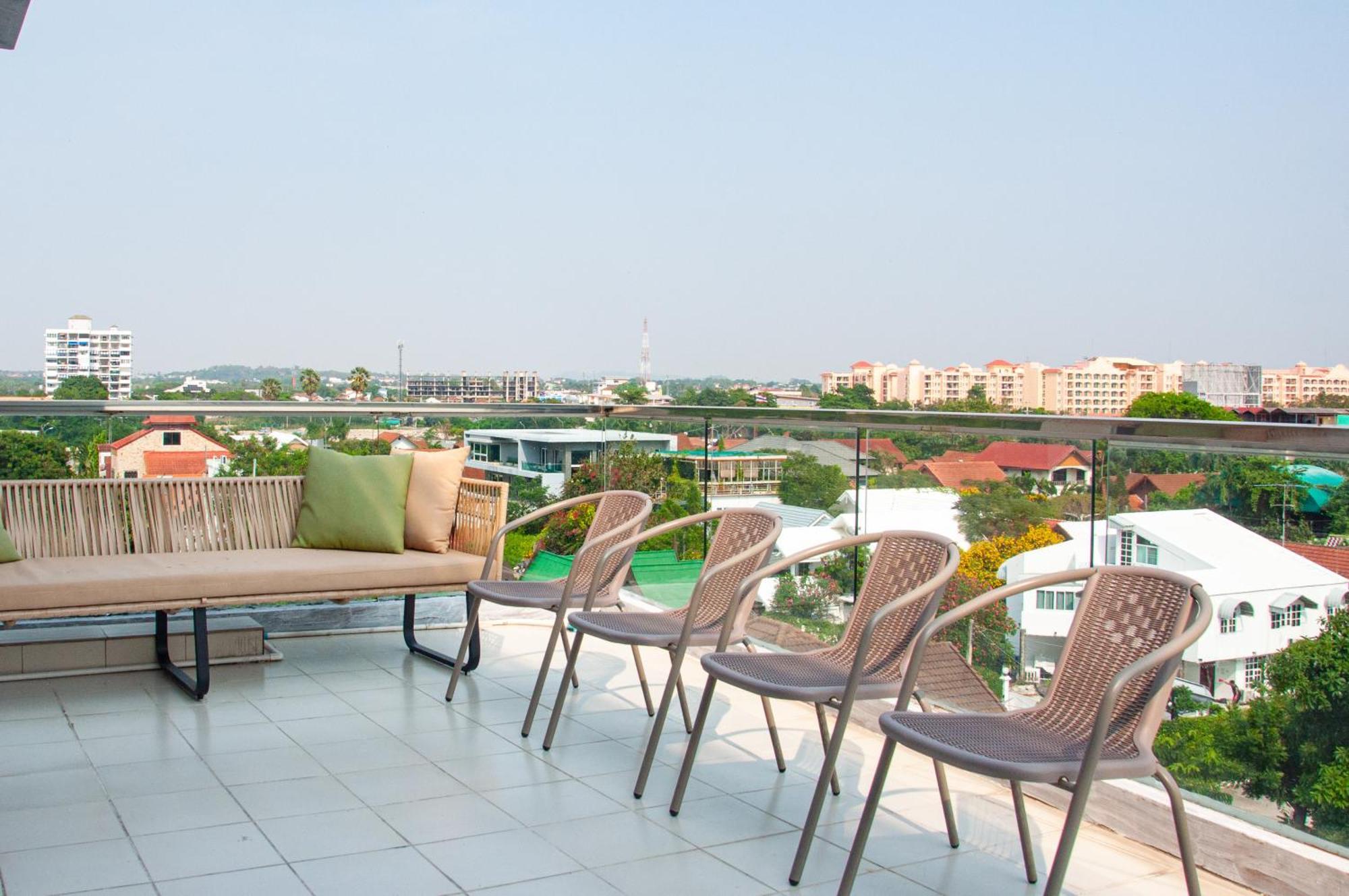 Ht9 Hotel Jomtien Beach Εξωτερικό φωτογραφία