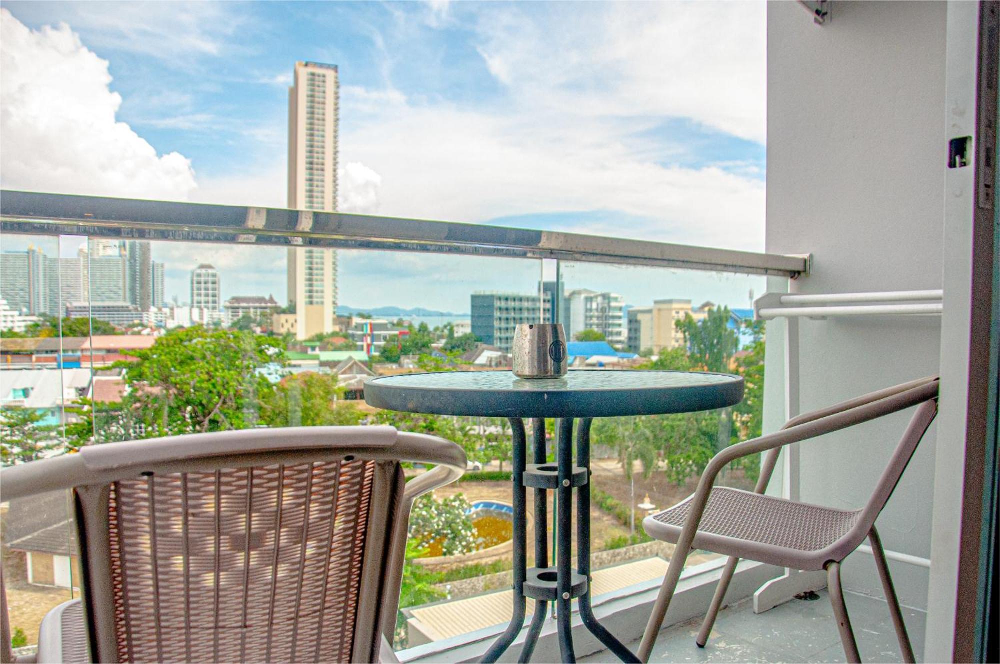 Ht9 Hotel Jomtien Beach Εξωτερικό φωτογραφία